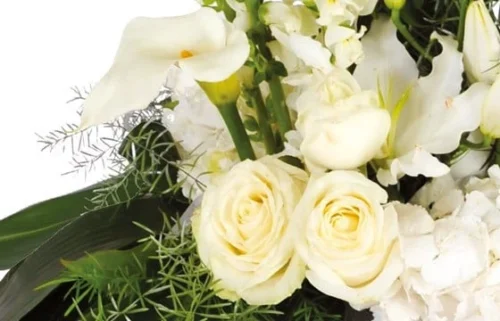 Composition De Lys Blancs Victoire 5 Composition De Lys Blancs Victoire -Boutique Fleur Deuil composition de lys blancs victoire 2