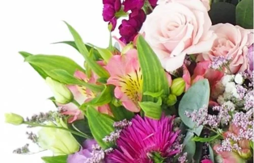 Gerbe De Fleurs à La Main "Gaïa" 5 Gerbe De Fleurs à La Main "Gaïa" -Boutique Fleur Deuil gerbe de fleurs a la main gaia 2