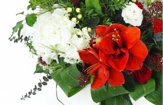 Gerbe De Fleurs Piquées "Hestia" 2 Gerbe De Fleurs Piquées "Hestia" – Image 2